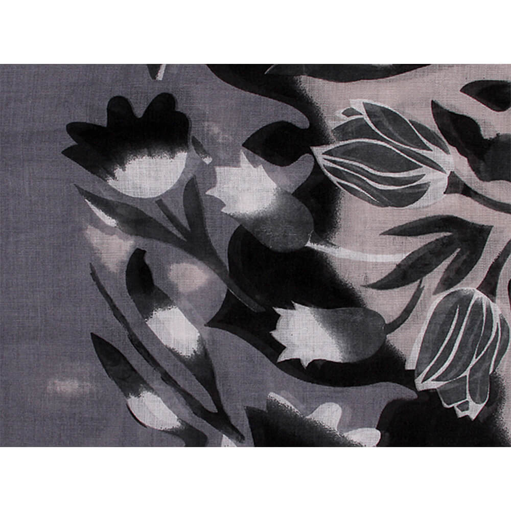 Loop-scarf med blommor svart grå beige