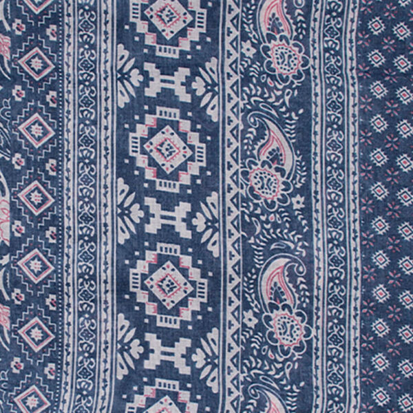 Blå scarf med ornament - Bild 2