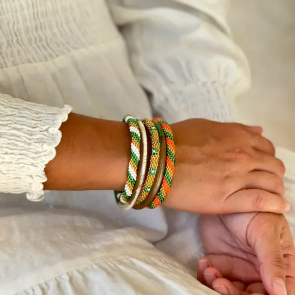 Green White and Gold Nepali Bracelet - Bild 2