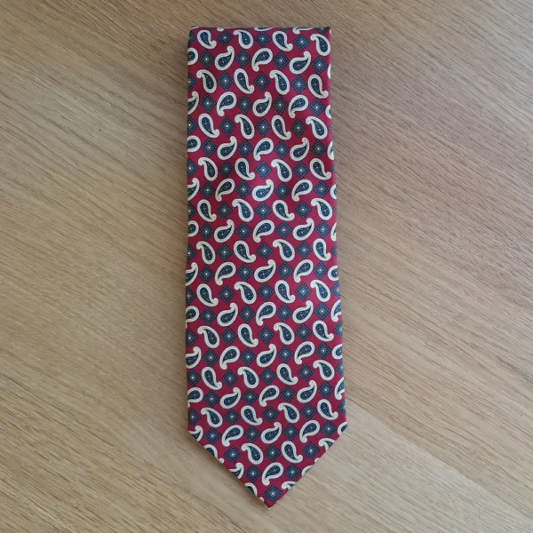 Mörkröd paisley-slips